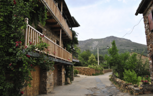 Habitació acollidora per a una escapada en parella